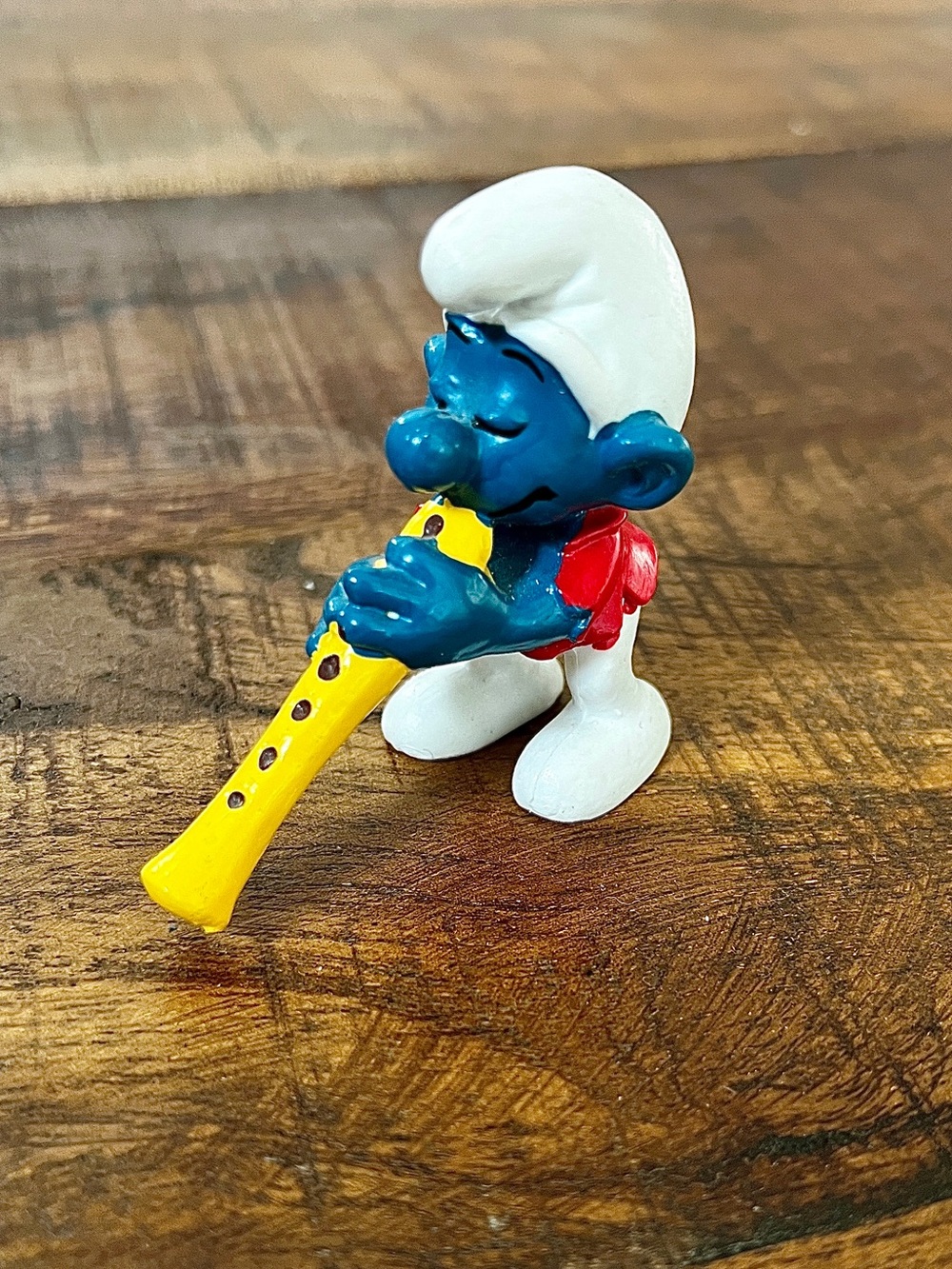 Vintage Blue Smurf Figure Playing Yellow Clarinet/Recorder - Kids Toys, Figurine